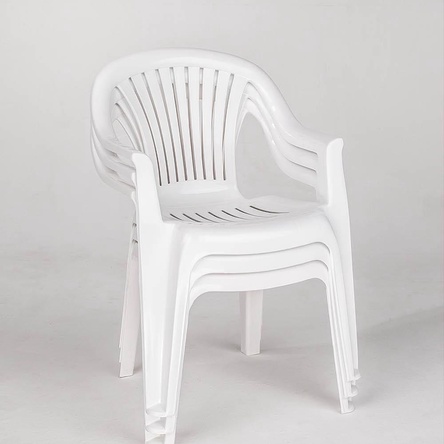 Пластиковые стулья и кресла